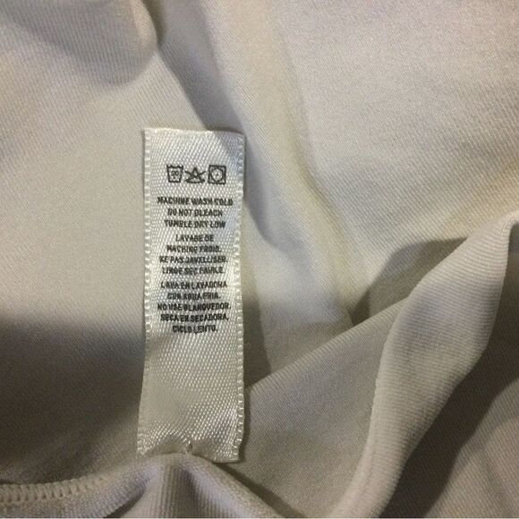 SKIMS Essential crew neck sleeveless bodysuit - Picture 6 of 6